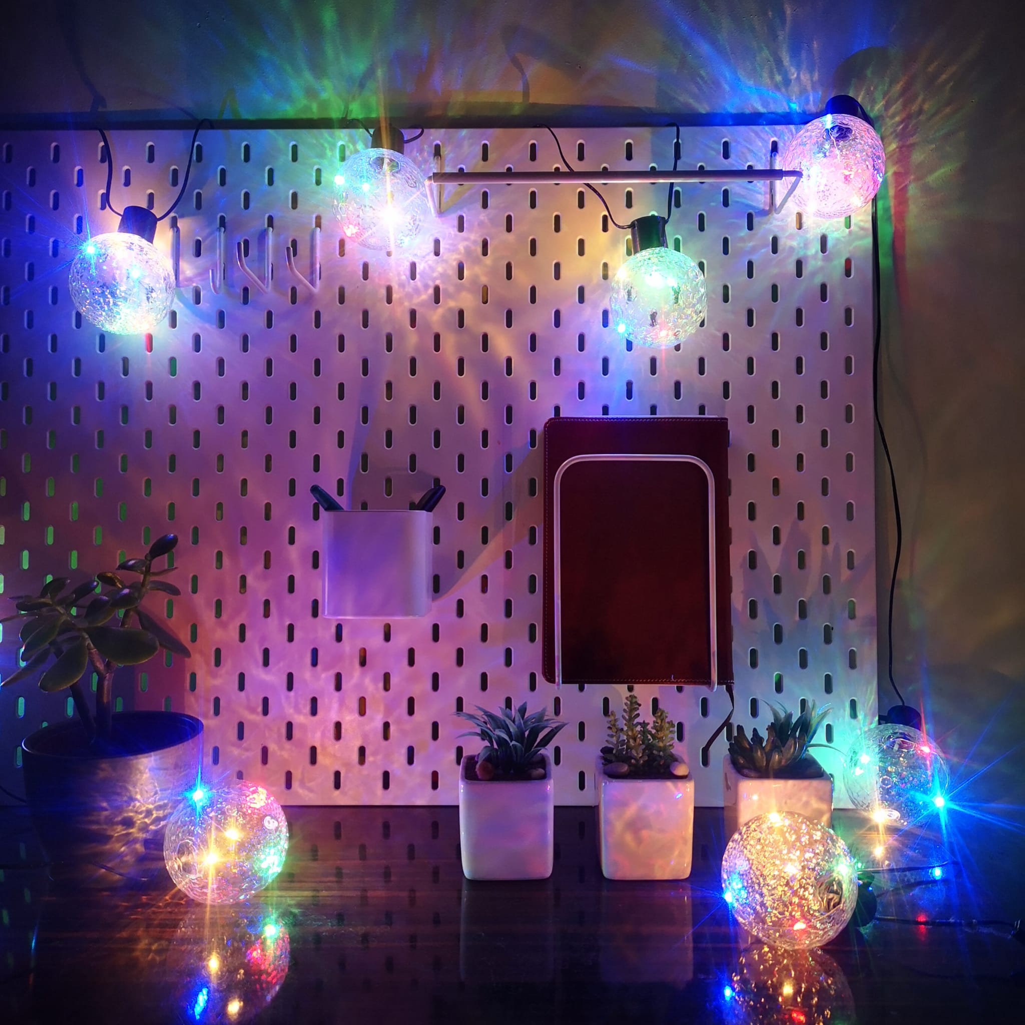 Trosa Assorted Colour Connectable LED String Lights
